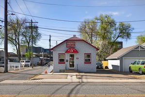 31605558