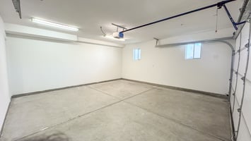 31663796