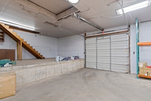 31606007