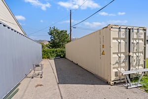 31605996