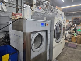 31607090