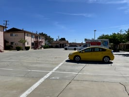 31613438