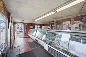 31613472