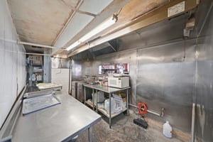 31613464