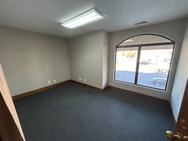 31613929