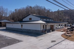 31617058