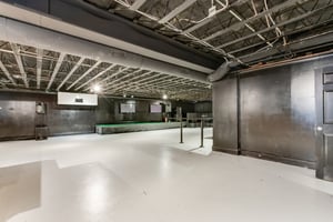 31618331