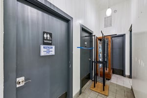 31622439
