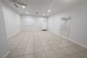 31628452