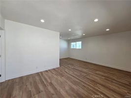 31720297
