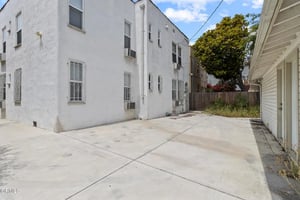 31626708