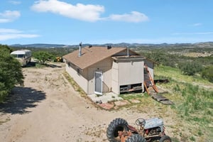 31627975