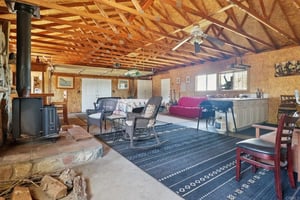 31627989