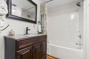 31630962