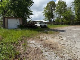 31634925