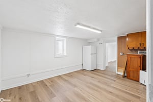 31635157