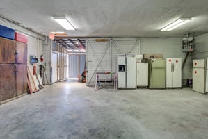 31639976