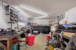 31637959