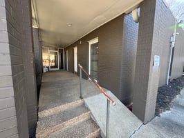 31638095