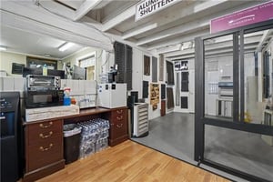 31638785