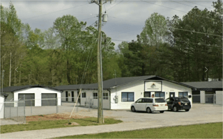 31643100