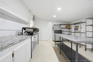31680673