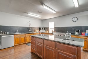 31642833
