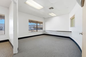 31642996