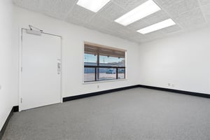 31642986