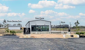 31643542