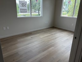 32045082