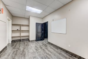 31740585