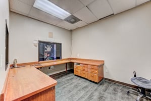 31740586