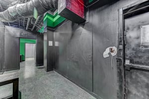 31686122