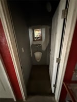 31651637