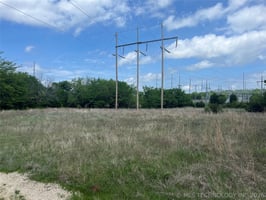 31653921