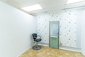 31653996
