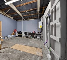 31654258