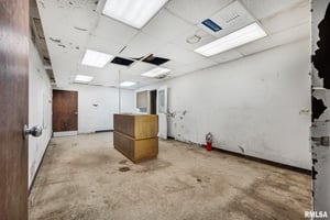 31654985