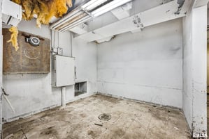 31654992