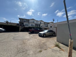 31660429