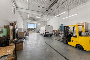 31660733