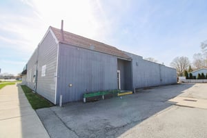 31735435