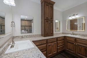 31662772
