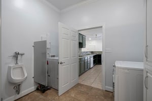 31662843