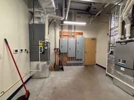 31664120