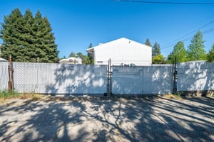31665598