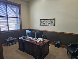 31715524