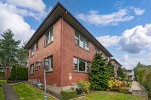 31667946