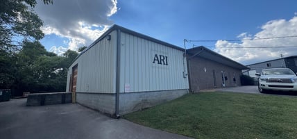 31675047